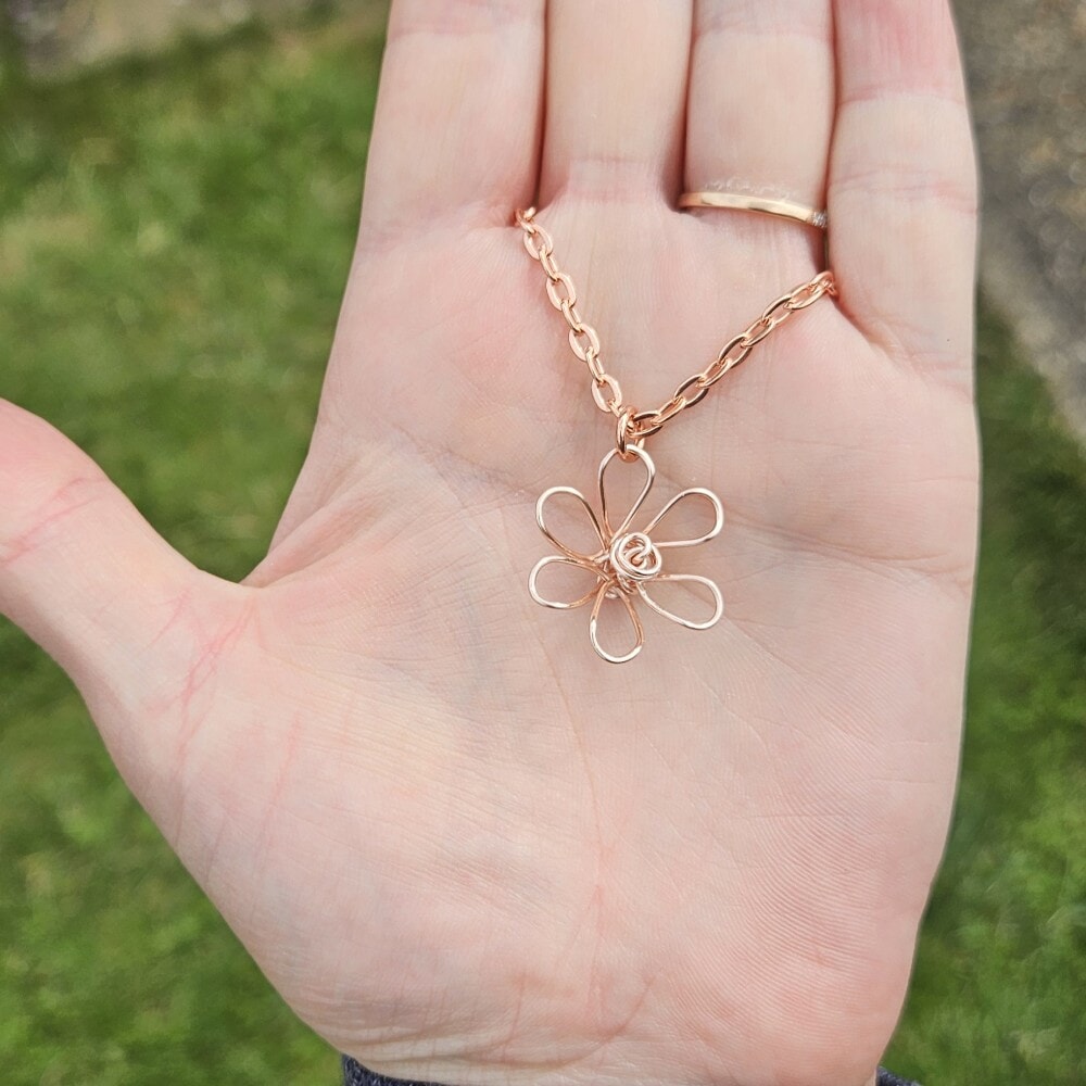 Handmade Daisy Flower Pendant Necklace | Customizable Materials - Image 5