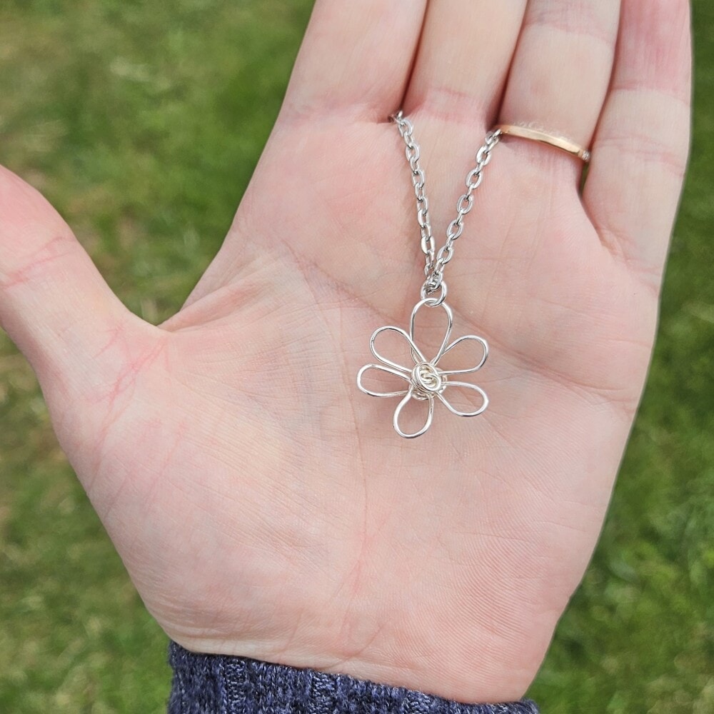 Handmade Daisy Flower Pendant Necklace | Customizable Materials - Image 3