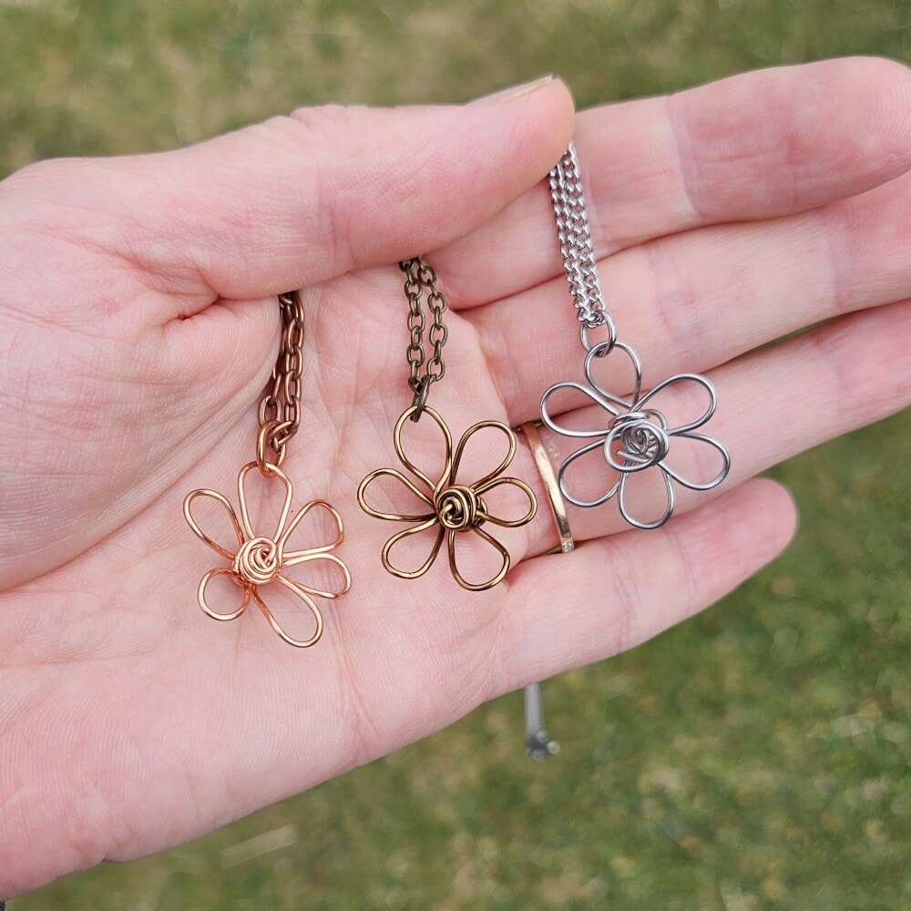Handmade Daisy Flower Pendant Necklace | Customizable Materials - Image 2