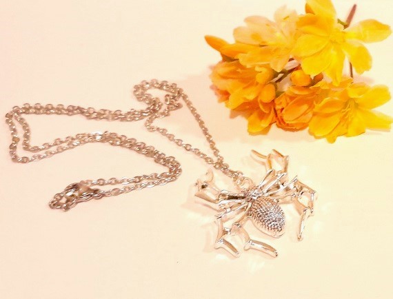 Halloween silver spider necklace with stainless steel lobster clasp chain