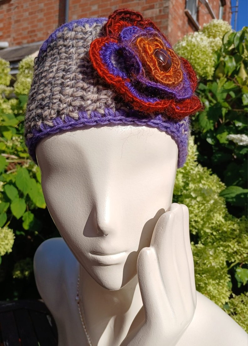 Hand crocheted headband, ear warmer with purple trim. - Image 3
