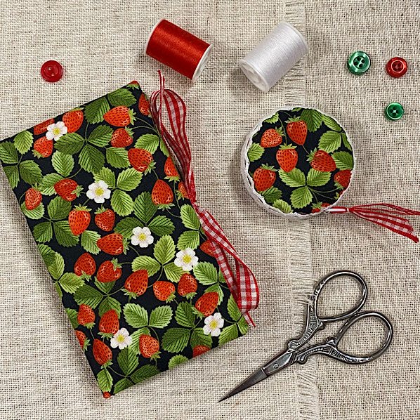 Handmade Needle Book / Strawberry Needle Case - Image 2