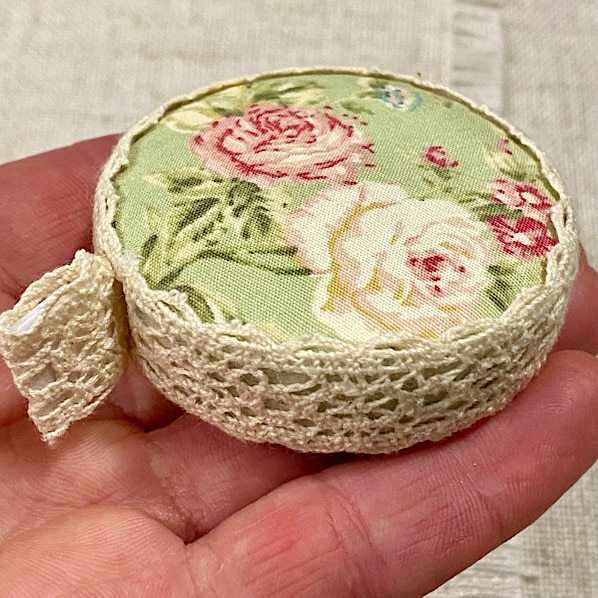 Tailor’s Tape Measure / Vintage Rose - Image 3