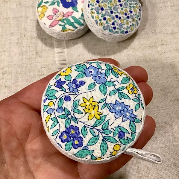 Tailor’s Tape Measure / Floral Designs - Image 4