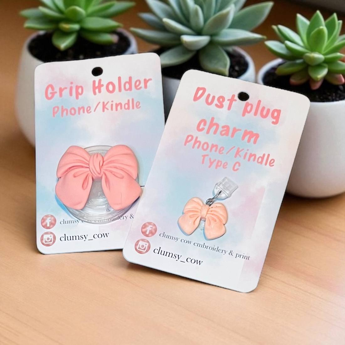 Bow shaped phone or kindle grip, with matching dust plug with C type connector