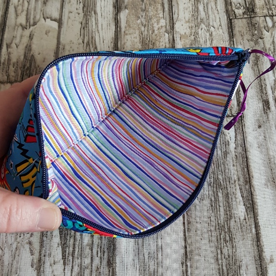 Bright Comic Book Zipper Pouch – Medium Size Organizer for Stationery, Makeup & Travel Essentials