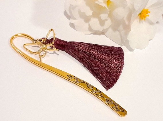 Butterfly bookmark hollow gold burgundy tassel