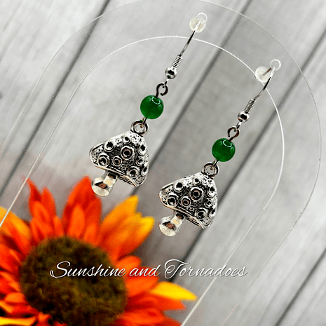 Handmade Mushroom/Toadstool Drop Earrings with Green Agate Gemstone Beads - Image 4