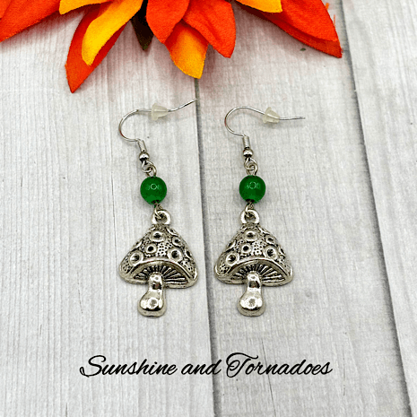 Handmade Mushroom/Toadstool Drop Earrings with Green Agate Gemstone Beads - Image 6