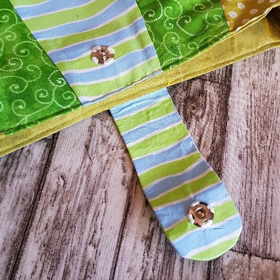 Handmade Medium sized Green Patchwork Shoulder Bag – Quilted Cotton Tote with Polka Dot Lining