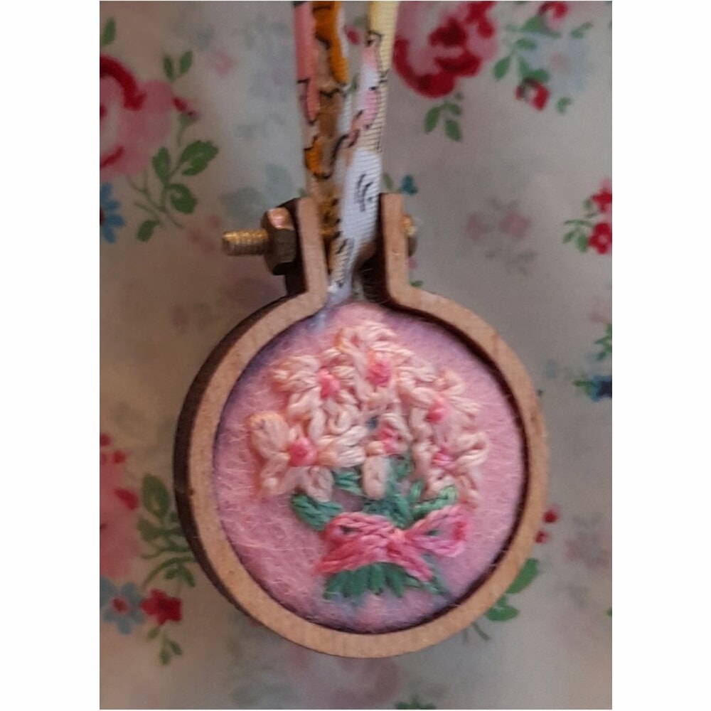 Necklace, Bunch of flowers Mini Hoop Embroidery