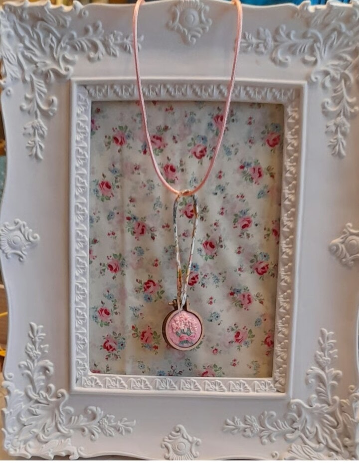 Necklace, Bunch of flowers Mini Hoop Embroidery - Image 2