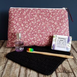 Ditsy Pink Flowers Zipper Bag – Sweet Floral Pouch for Makeup, Toiletries, Art & Craft Supplies