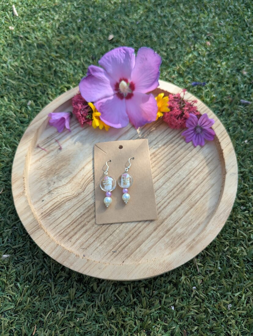 Handcrafted Flower Glass Bead Earrings for Elegant Style - Image 2