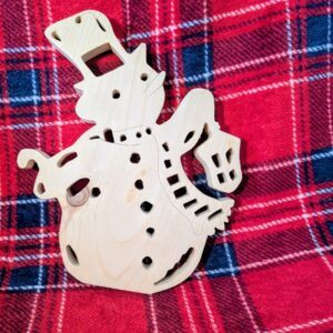 Handcrafted Pine Snowman Decoration – Unique 19 x 23 x 2 cm Size