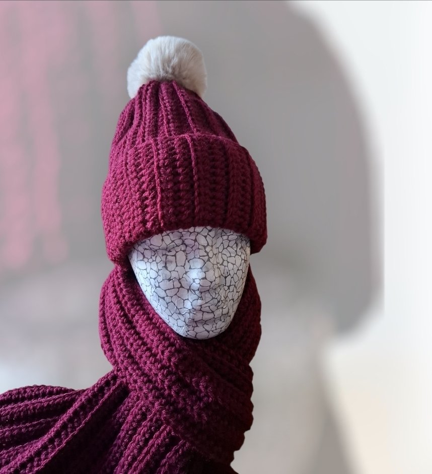 Cozy Ribbed Hat and Scarf Set with Faux Fur Pom-Pom - Winter Collection