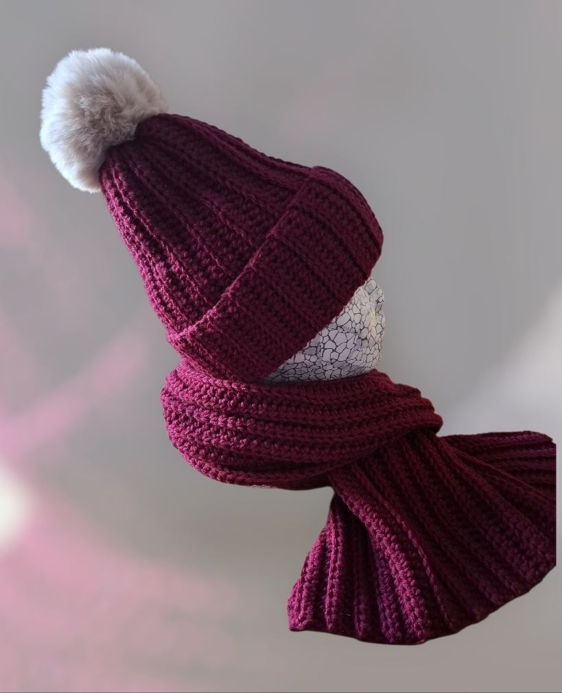 Cozy Ribbed Hat and Scarf Set with Faux Fur Pom-Pom - Winter Collection - Image 2