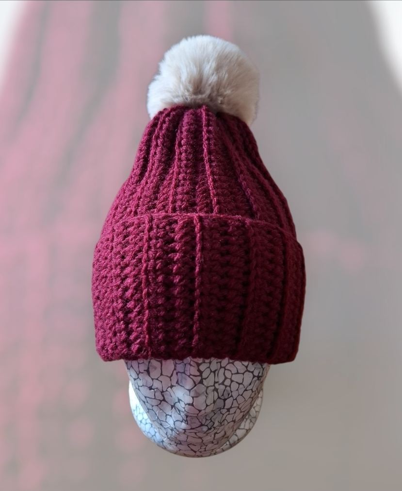 Cozy Ribbed Hat and Scarf Set with Faux Fur Pom-Pom - Winter Collection - Image 4