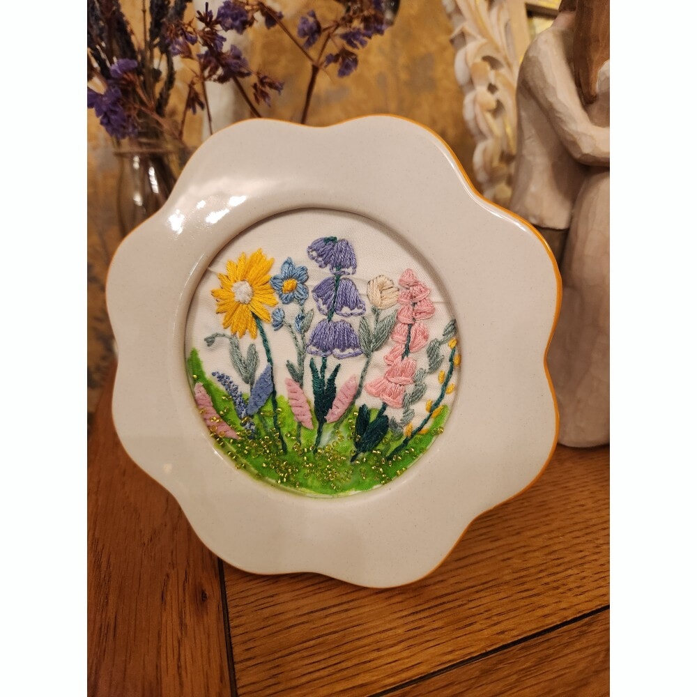 Wildflowers Embroidery in a pretty Ceramic Frame with appliqued leaves and scattered green seed beads - Image 2