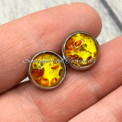 ✨ Golden Glow Amber Resin Stud Earrings ✨ - Image 7