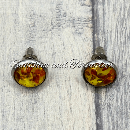 ✨ Golden Glow Amber Resin Stud Earrings ✨ - Image 4