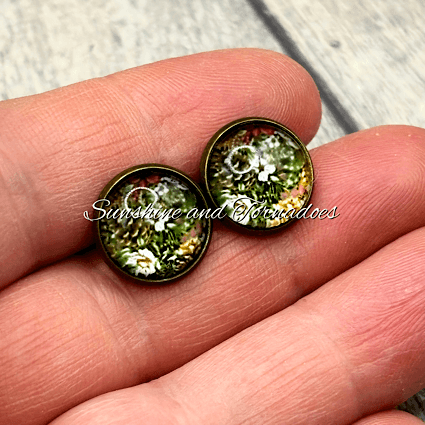 🌿✨ Autumn Floral Stud Earrings – Vintage Style ✨🌿 - Image 4
