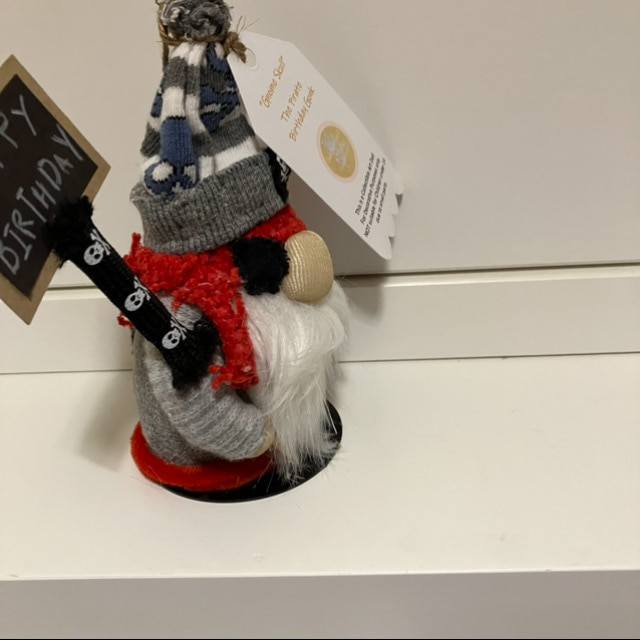 Gnome Skull - The Pirate Birthday Gift Gonk. Mini-Presentation Collectible Art Doll Ornamental Decoration - Image 3