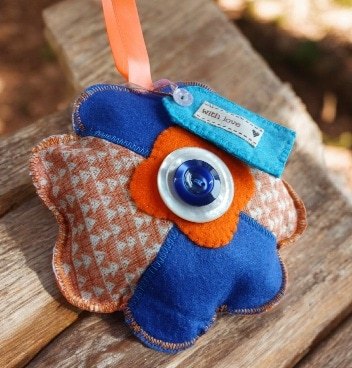 Felt flower hanging decoration. Filled with homegrown lavender . All proceeds to The Stroke Association - Image 2