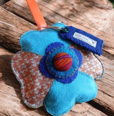Felt flower hanging decoration.Filled with homegrown lavender . All proceeds to The Stroke Association - Image 3