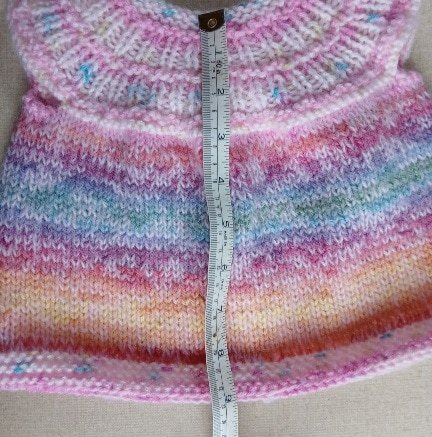 Handknitted baby cardigan. Approx 0 to 3 months. All proceeds to The Stroke Association - Image 6