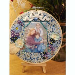 Mothers Day Embroidery Hoop Art Picture with sewn in photo holder