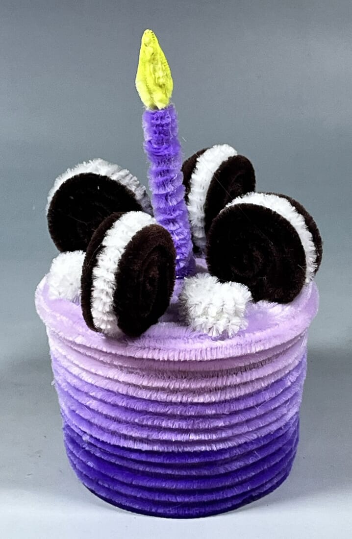 Fuzzywire Celebration Cake with Ombre Icing and Creamy Delights - Image 3