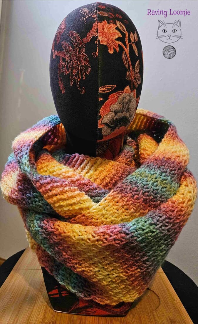 Rainbow snood COMMISSION PIECE
