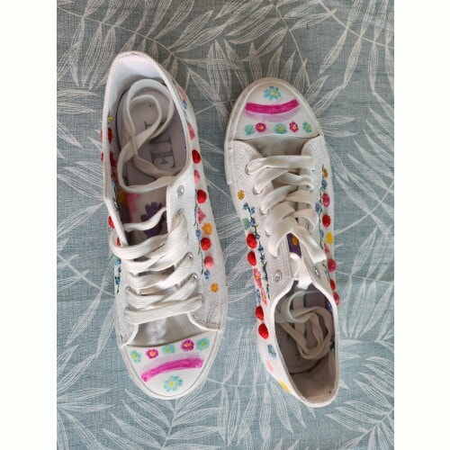 Hand embroidered and decorated Floral Canvas Pumps, with rainbow, Size 7 - Image 4