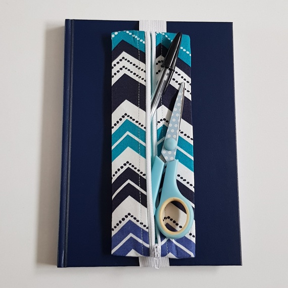 Handmade A5 Planner Zipper Pouch - Elastic Notebook Pen Holder in Blue Chevron Print