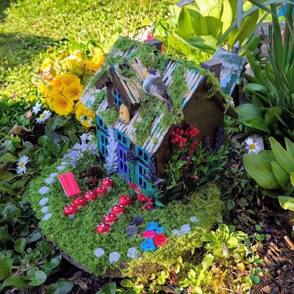 Handmade Fairy House with Garden - Enchanting Wooden Decor - Image 3