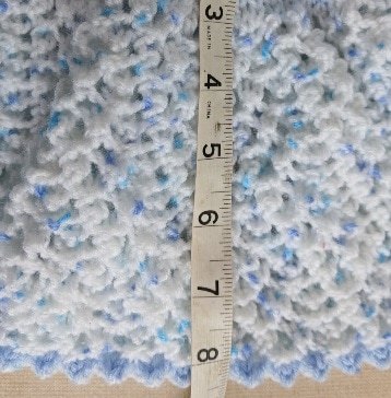 Hand-knitted baby jumper with hood. Approx 0 to 3 mths. All proceeds to The Stroke Association - Image 4