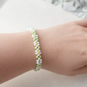 Daisy Beaded Bracelet – Handmade Floral Jewellery UK, Colourful Gift for Her