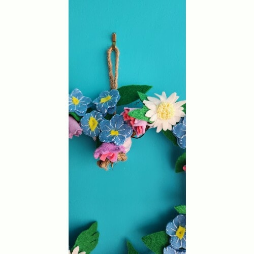 Hanging Wicker Heart Wreath with handmade felt daisies, forgetmenots and foxgloves28 cm - Image 6