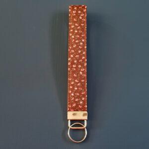Ditsy Small Flower Print Wristlet Keyfob – Handmade Fabric Keyring Strap in Vintage Floral Design