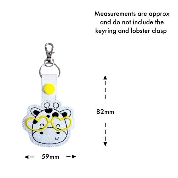 Giraffe face keyring with glasses size guide, showing approximate measurements of 82mm high by 59mm wide.