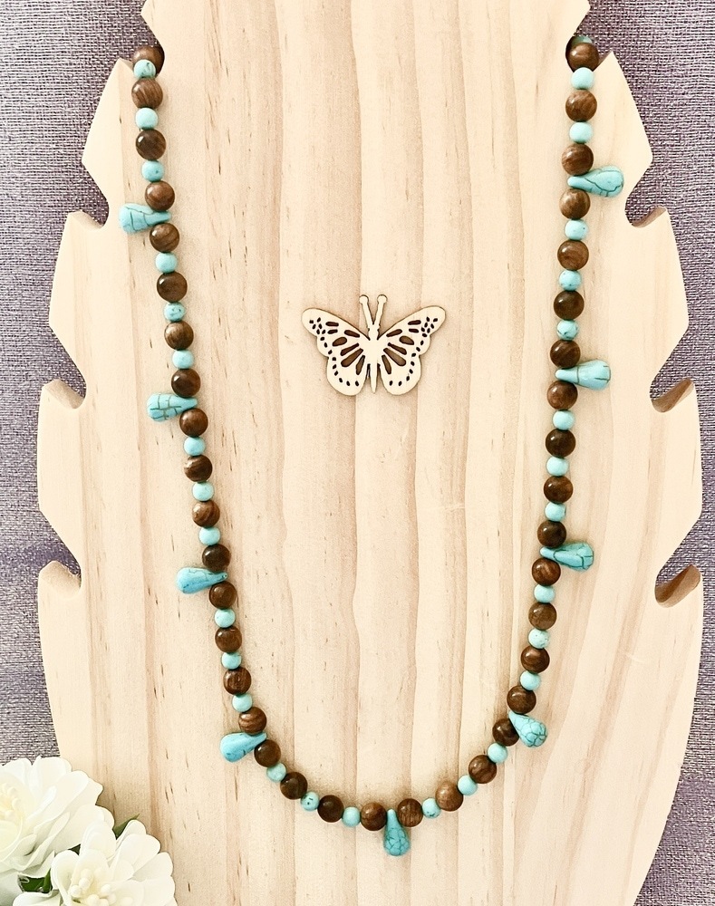 20-Inch Turquoise and Rosewood Necklace