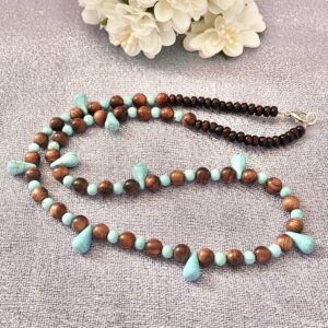 20-Inch Turquoise and Rosewood Necklace