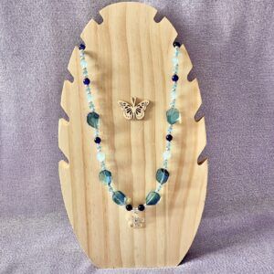 18-Inch Blue Glass Bead Flower Necklace