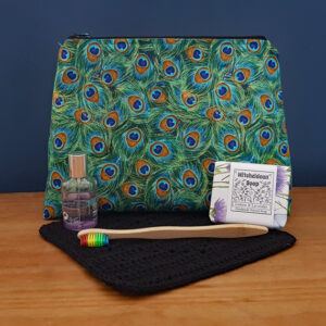 Peacock Feather Zipper Bag - Elegant Multipurpose Pouch for Makeup Toiletries Art And Craft Supplies