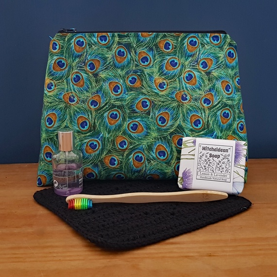Peacock Feather Zipper Bag - Elegant Multipurpose Pouch for Makeup Toiletries Art And Craft Supplies