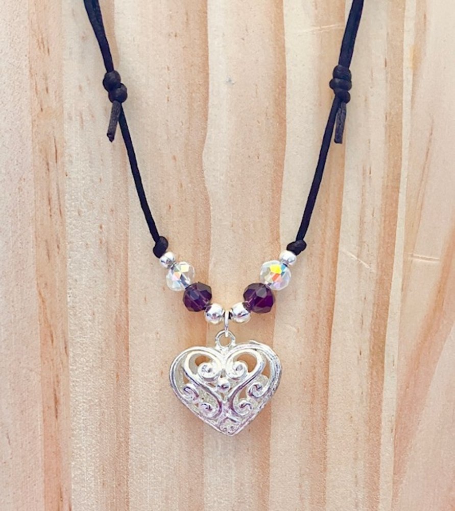 Filigree Heart Pendant Necklace