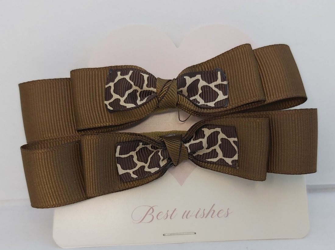 Brown Giraffe Print Double-Layered Grosgrain Hair Bow Set hair ties