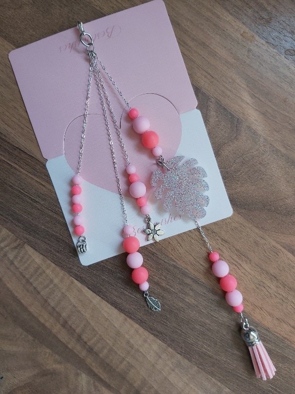 Pink glittery Monstera Leaf Tassel Bag Charm Keychain