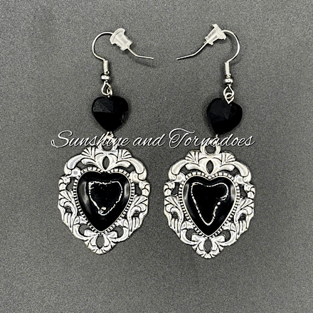 Black Gothic Heart Earrings, Victorian Style Dangle Earrings, Handmade Dark Romantic Jewellery, Alternative Statement Earrings, Goth Gift for Her - Image 9